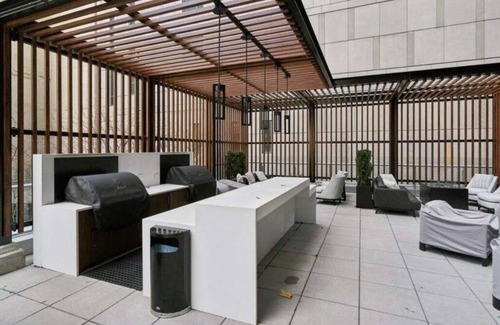 Center City Condo | Philly - Lux 1-bedroom condo - View of City Hall -AC, Gym, WiFi, City Center
