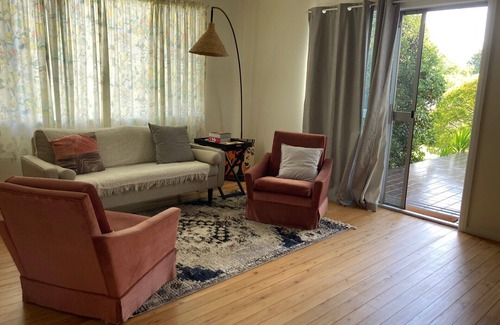Scone House | Philomena's 60s Shack in Scone, a cozy retreat in the Horse Capital of NSW.