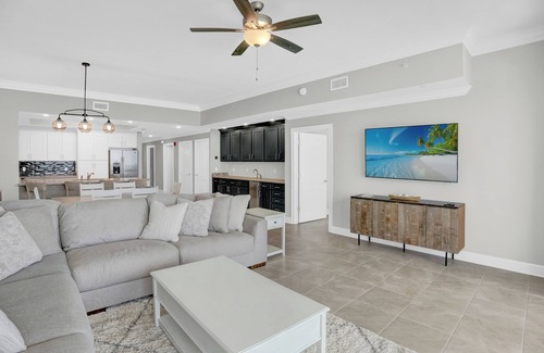 Orange Beach Condo | Phoenix Gulf Towers II 1707 by Liquid Life