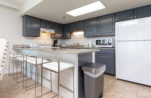 Orange Beach Condo | Phoenix III 3br/2ba Gulf Front Condo 9th floor, Tons Of Amenities, Orange Beach!