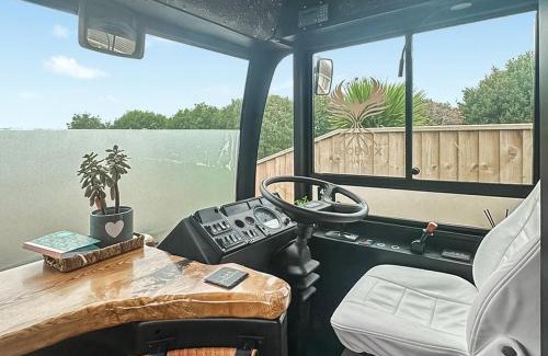 Paignton House | Phoenix Star Bus