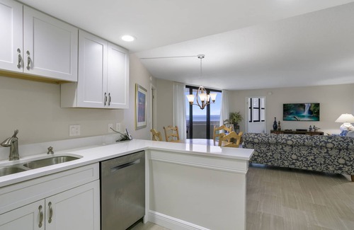 Singer Island Condo | Phoenix Towers Condo on the Ocean with Private Beach, Pool and other Accessories