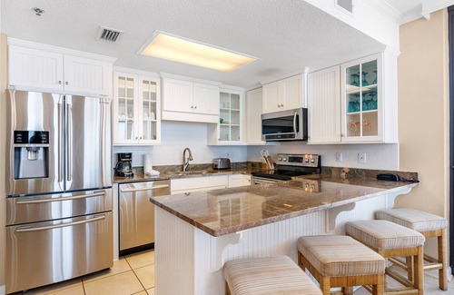 Ono Island Condo | Phoenix Viii Unit 1406 3 Bedroom Condo by Redawning