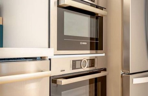 Leamington Cottage | Phonest Lake house i · PhoNest Lake House is Simple Serenity