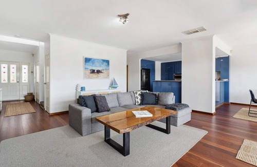Halls Head House | Piccolo Waters - Two story coastal home , Located on the scenic Mandurah canals