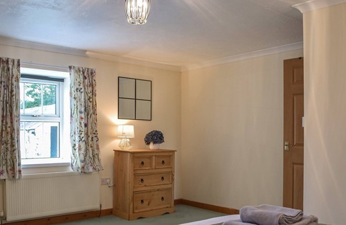 Pont-ar-gothi Cottage | Picked for its truly superb countryside views and offering lots of space throughout.