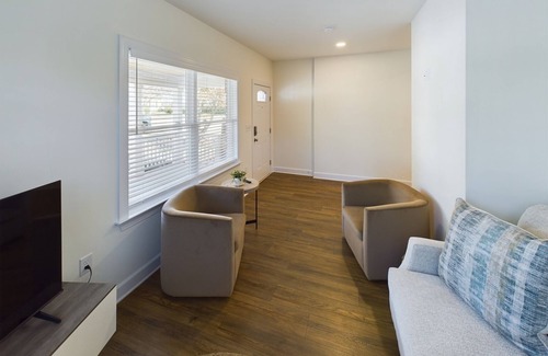 Pickens House | PIckens Place Unit B