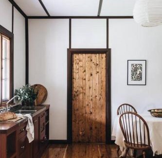 Basket Range House | Pickers Hut - A Country Style Featured Dream Stay