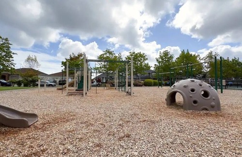 Lacey House | Pickleball Paradise! Lacey Home