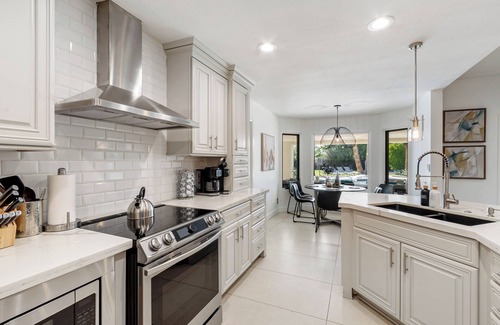 North Scottsdale House | Pickleball+SportCt+Pool+AwesomeYard!