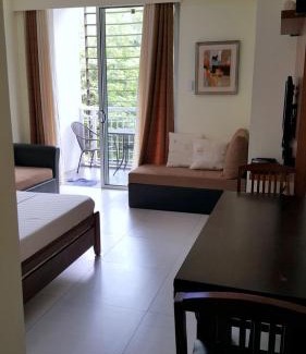 Nasugbu Apartment | Pico De Loro - Myna B Studio
