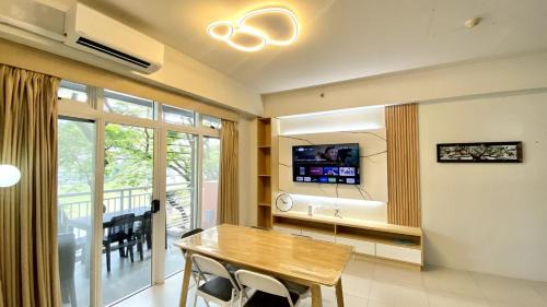 Nasugbu Apartment | Pico de Loro Spacious and Modern Studio with balcony