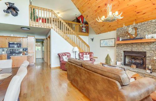 Murphy House | Picturesque Murphy Cabin with Fire Pit and Views!