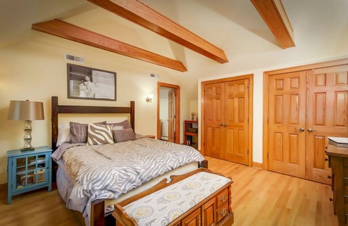 Rochester House | Picturesque property, charismatic retreat home