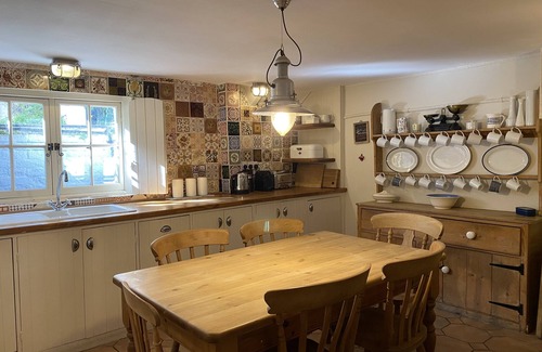 Broadstairs House | Picturesque Seaside Cottage Next to Viking Bay Broadstairs