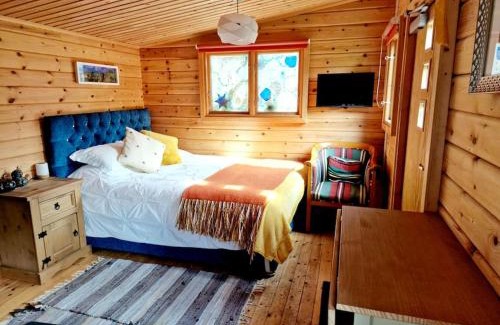 Holworth House | Piddle Puddle Cabin
