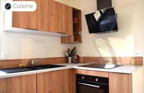 Saint-Julien House | Pierres du Sud, dans les collines près des lacs