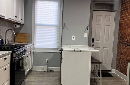 Downtown Baltimore House | Pig Town Charm 2-BD/2-Bath Row House in Baltimore- friendly neighborhood