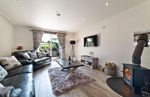 Axton House | Piggery Cottage