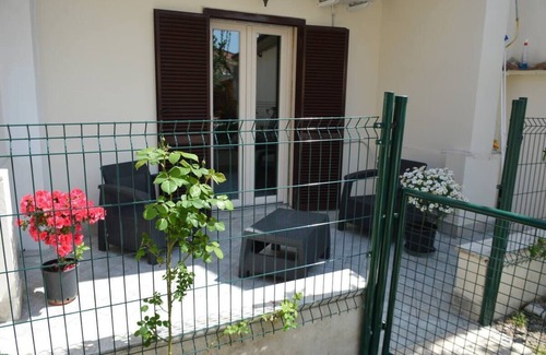 Pigneto House | Pigneto apartment villini Dackins house