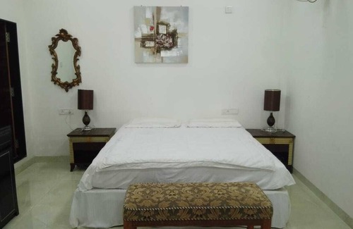 Aarey Colony Villa | Pikasa 411, pool party villa