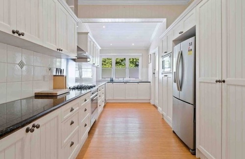 Mount Lofty House | Pikedale - Country Getaway in heart of Toowoomba