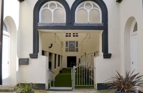 Gunnislake Apartment | Pilgrims Rest - converted chapel