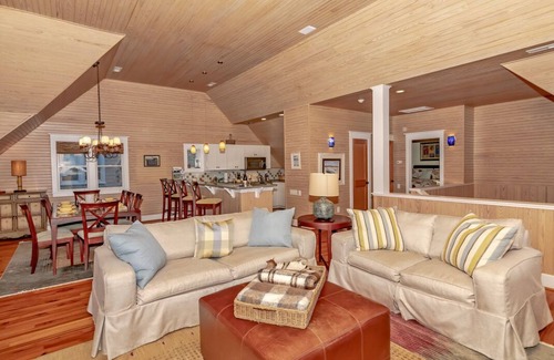 Keepers Landing House | "Pinch Me!" I must be dreaming.