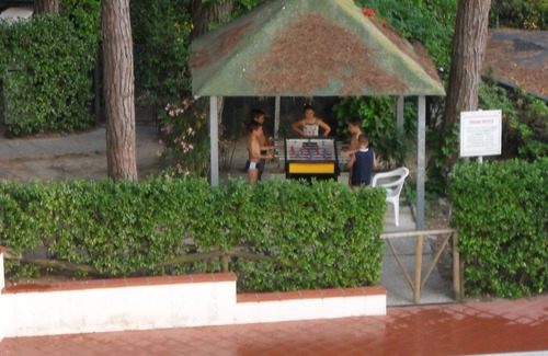 Eraclea Mare Apartment | Pine forest front apartment with swimming pool max 5 people wi-fi