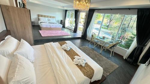 Khao Kho Resort | Pine Home เขาค้อ