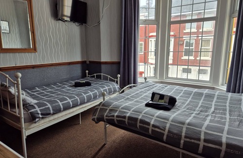Blackpool Town Center Hotel | Pine Lodge Hotel