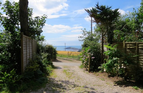 Burgh Island Cabin | Pine Lodge With Spectacular Sea Views And Sunsets The Perfect Romantic Get-Away