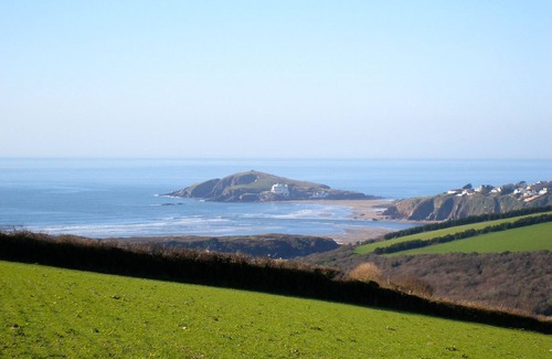 Burgh Island Cabin | Pine Lodge With Spectacular Sea Views And Sunsets The Perfect Romantic Get-Away