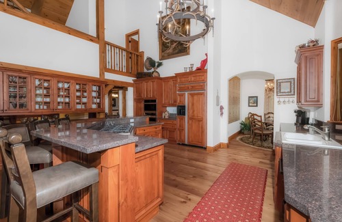 Beaver Creek Ski Chalet | Pine Meadow Estate by Cuvée | Standalone Beaver Creek estate