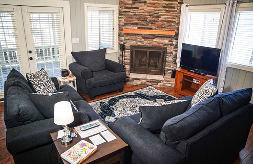 Pine Mountain Ski Chalet | Pine Mountain Club Chalets - Offlake Three Bedroom #54 - Non-pet Friendly
