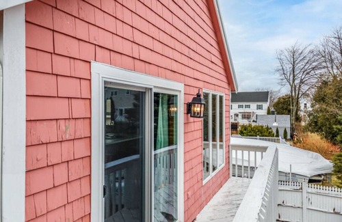 Pine Point House | Pine Point Getaway: Beach House with Fire Pit