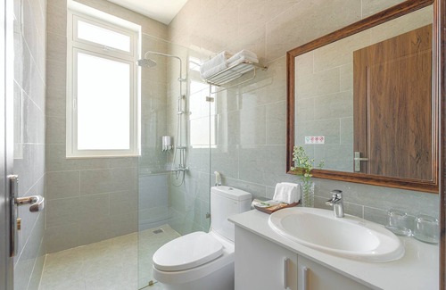 Da Lat Hotel | PINE VIEW HOTEL DALAT