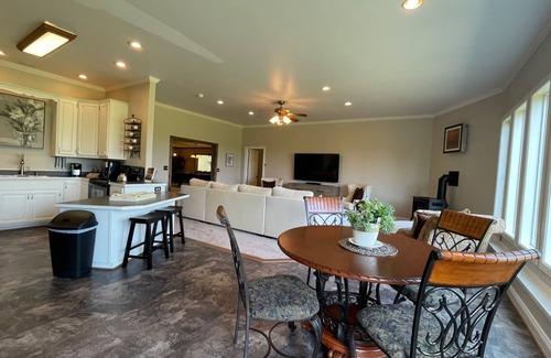 Rushville House | PIne View Meadow