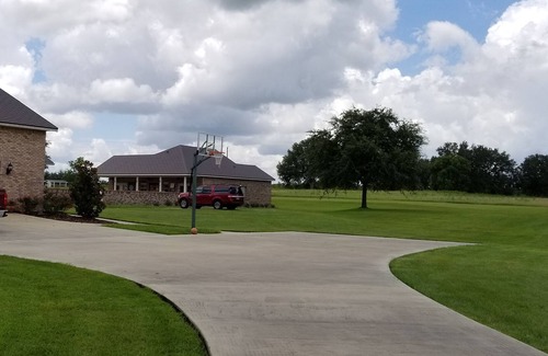 Dunnellon House | "PINEAPPLE GUEST HOUSE" Country Setting with Resort Style Amenities" 2BR 2 BA
