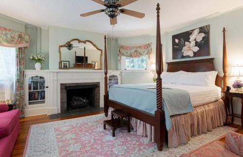 Historic Montford Bed & Breakfast | Pinecrest Bed & Breakfast