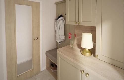 Wells-next-the-Sea Cabin | Pinewoods Saltmarsh Lodge no.1 sleeps 6 – no dogs