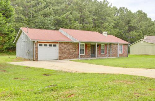 Lithonia House | Ping-Pong and Pool Table Peaceful Stonecrest Escape