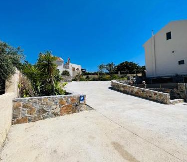 Ayios Pandeleimon Apartment | Pink Sand-Studio