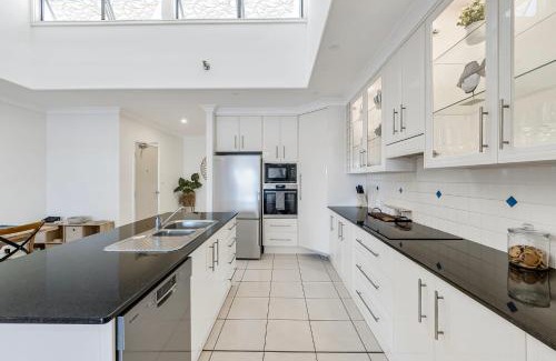 North Haven Apartment | Pippies your water view escape