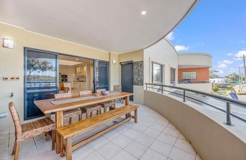 North Haven Apartment | Pippies your water view escape