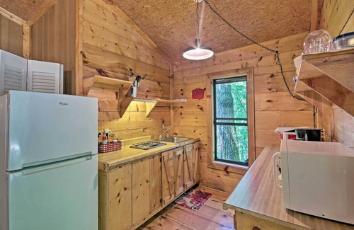 Barnardsville Cabin | Pisgah Forest 'The Oak' Cabin w/Deck by Creek