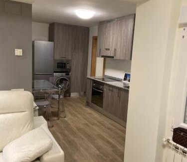 Distrito Llano Apartment | piso avenida 49