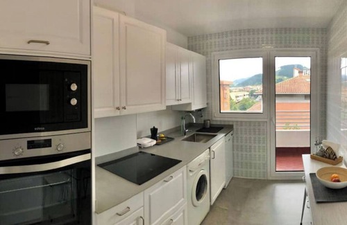 Zubiate Condo | Piso Céntrico y Tranquilo en Gernika