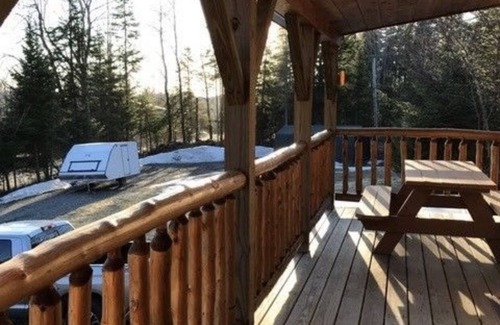 Pittsburg Cabin | Pittsburg, NH Perfect Woodland getaway- DIRECTLY ON THE ATV and Snow TRAILS!