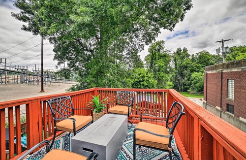 Lincoln-Lemington-Belmar House | Pittsburgh Home w/Pool, Fire Pit + Game Room